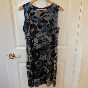 Elie Tahari Sequined Floral Pattern Sleeveless Sheath Dress